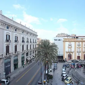 Palazzo Moncada 2 Appartement